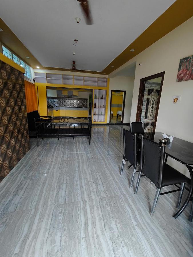 Yellow House Apartment Mysore Exterior foto